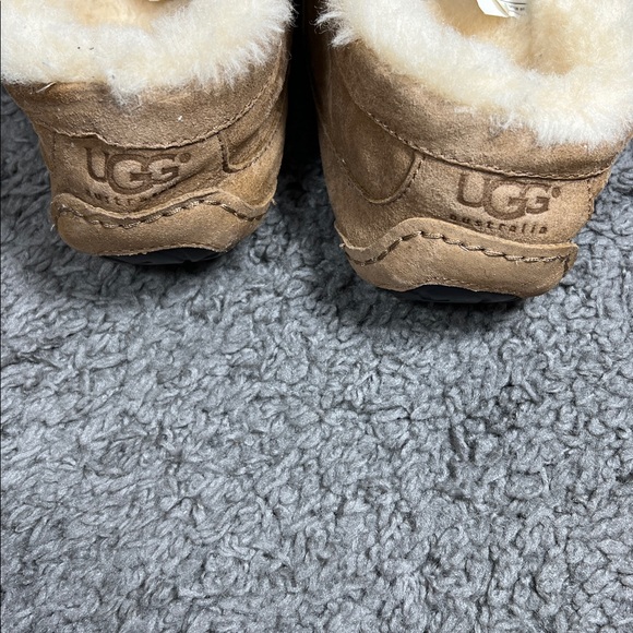 Ugg ascot slippers size 9 - Picture 8 of 15